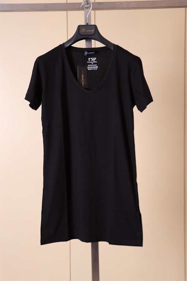 T-ShirtV Yaka Uzun Yırtmajlı Yarım Kollu Siyah Penye T-ShirtACLASSICS